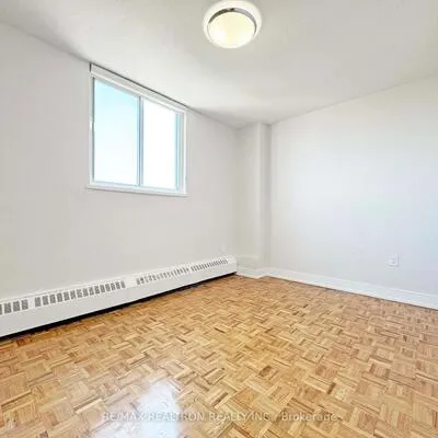 1500,&nbsp;Bathurst, Humewood-Cedarvale, Toronto
