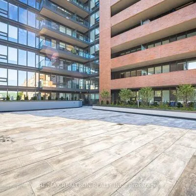 2525,&nbsp;Bathurst, Forest Hill North, Toronto