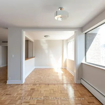 9,&nbsp;Deer Park, Yonge-St. Clair, Toronto