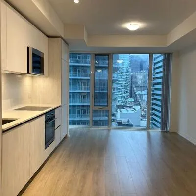 8,&nbsp;Widmer, Waterfront Communities C1, Toronto