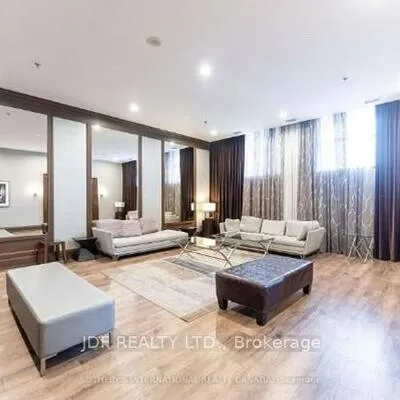 438,&nbsp;Richmond, Waterfront Communities C1, Toronto