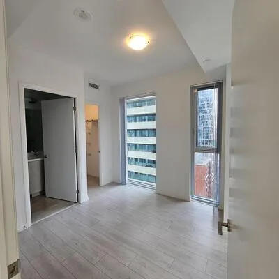 400,&nbsp;King, Waterfront Communities C1, Toronto