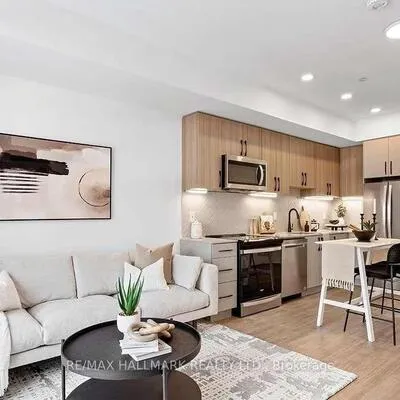 15,&nbsp;Brenthall, Newtonbrook West, Toronto