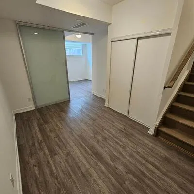 861,&nbsp;Sheppard, Clanton Park, Toronto