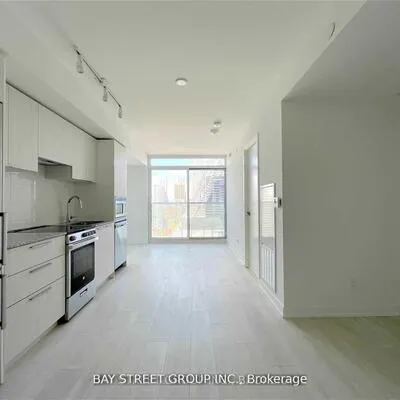 501,&nbsp;Yonge, Bay Street Corridor, Toronto