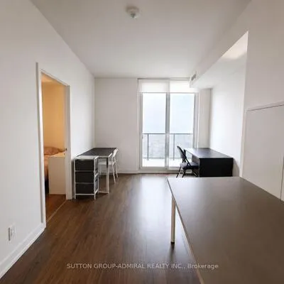 30,&nbsp;Tretti, Clanton Park, Toronto