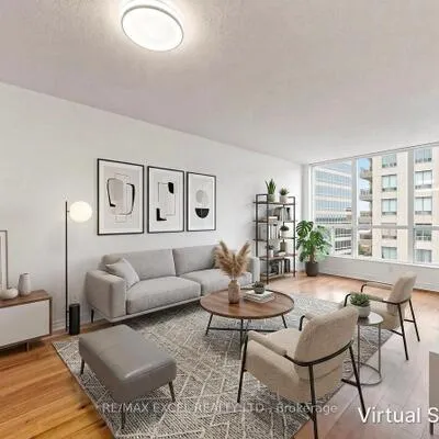 256,&nbsp;Doris, Willowdale East, Toronto