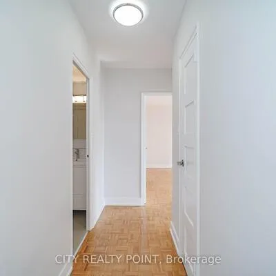 10,&nbsp;Shallmar, Forest Hill North, Toronto