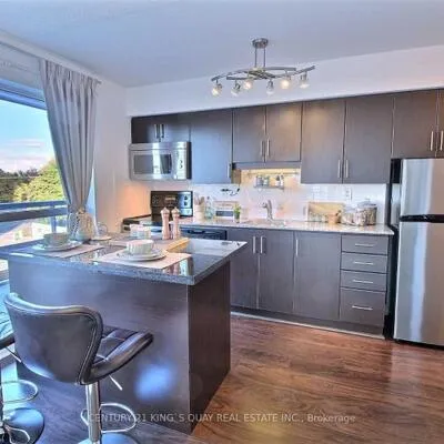 2035,&nbsp;Sheppard, Henry Farm, Toronto
