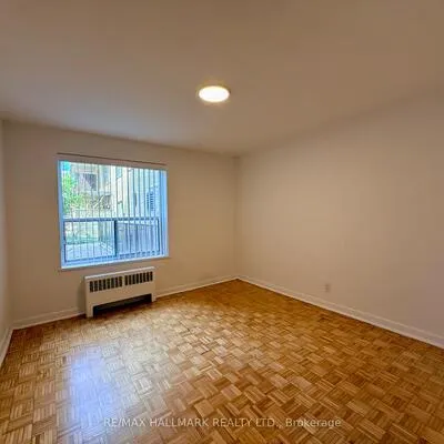 30,&nbsp;Upper Canada, St. Andrew-Windfields, Toronto