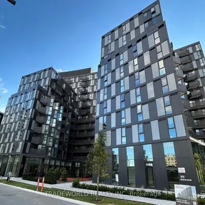 30,&nbsp;Tretti, Clanton Park, Toronto