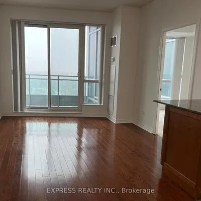 18,&nbsp;Holmes, Willowdale East, Toronto