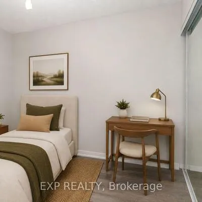230,&nbsp;King, Moss Park, Toronto