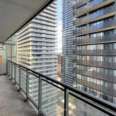 45,&nbsp;Charles, Church-Yonge Corridor, Toronto