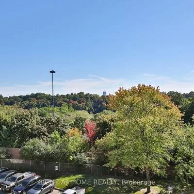 35,&nbsp;Sunny, Flemingdon Park, Toronto