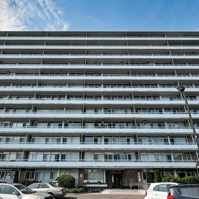 580,&nbsp;Christie, Wychwood, Toronto