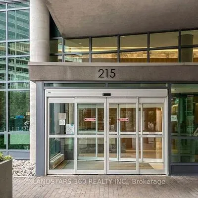 215,&nbsp;Fort York, Niagara, Toronto