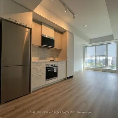 10,&nbsp;Oak, Regent Park, Toronto