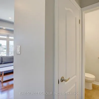 37,&nbsp;Drewry, Newtonbrook West, Toronto