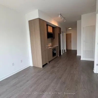 10,&nbsp;OAK, Regent Park, Toronto