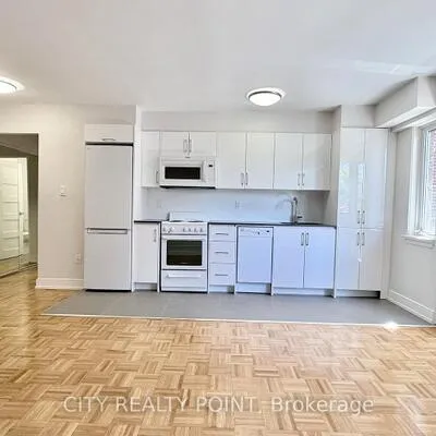 95,&nbsp;Lawton, Yonge-St. Clair, Toronto