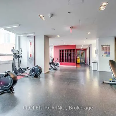 318,&nbsp;Richmond, Waterfront Communities C1, Toronto