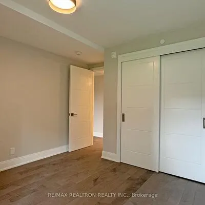 11,&nbsp;Walmer, Annex, Toronto