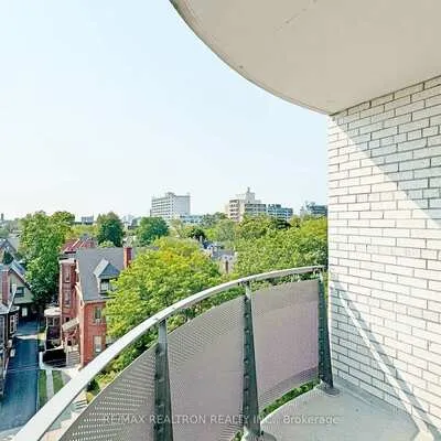 485,&nbsp;Huron, Annex, Toronto