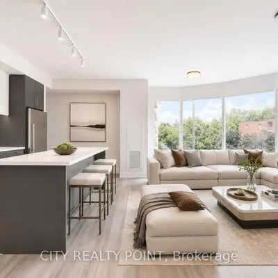 2525,&nbsp;Bathurst, Forest Hill North, Toronto