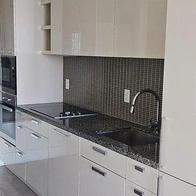 32,&nbsp;Davenport, Annex, Toronto