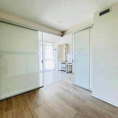 38,&nbsp;Dan Leckie, Waterfront Communities C1, Toronto