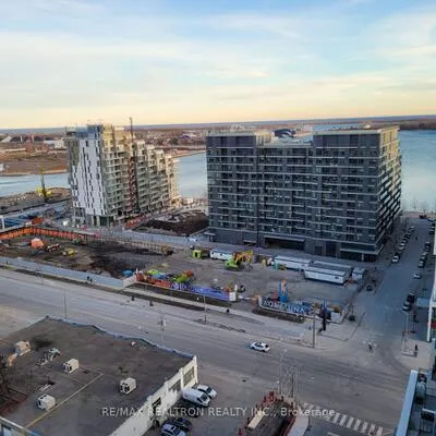 16,&nbsp;Bonnycastle, Waterfront Communities C8, Toronto