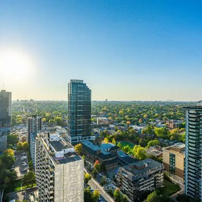 101,&nbsp;Erskine, Mount Pleasant East, Toronto