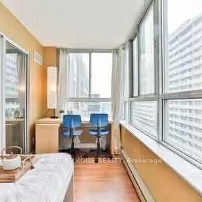 44,&nbsp;Gerrard, Bay Street Corridor, Toronto