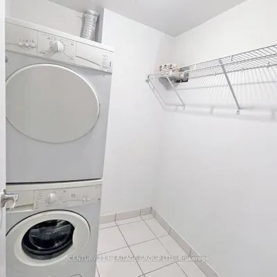 8,&nbsp;Scollard, Annex, Toronto
