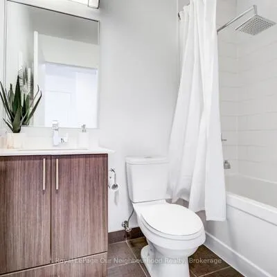 225,&nbsp;Sackville, Regent Park, Toronto