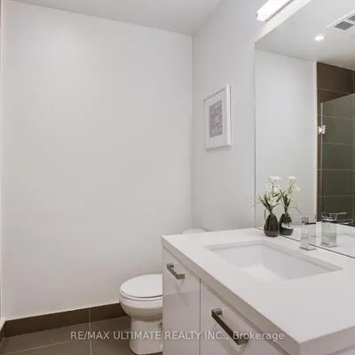 608,&nbsp;Richmond, Waterfront Communities C1, Toronto