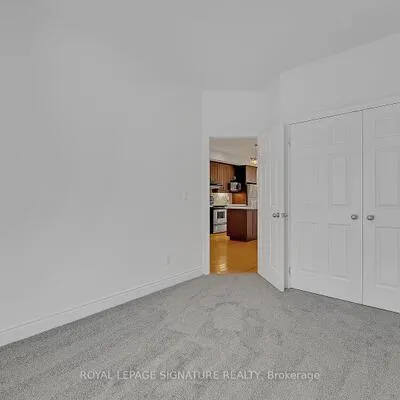 1019A,&nbsp;College, Little Portugal, Toronto