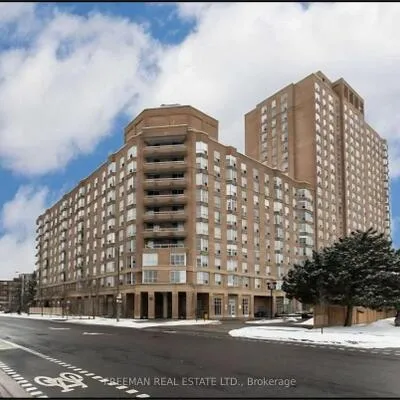 11,&nbsp;Thorncliffe Park, Thorncliffe Park, Toronto