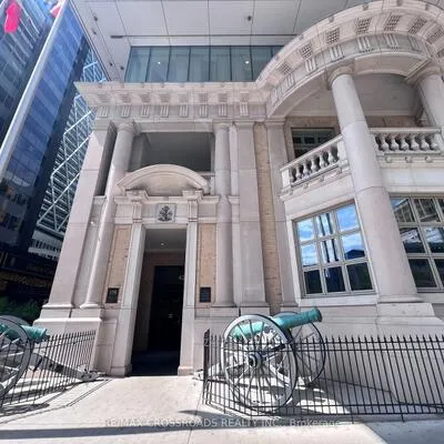 426,&nbsp;University, University, Toronto