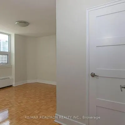 485,&nbsp;Huron, Annex, Toronto