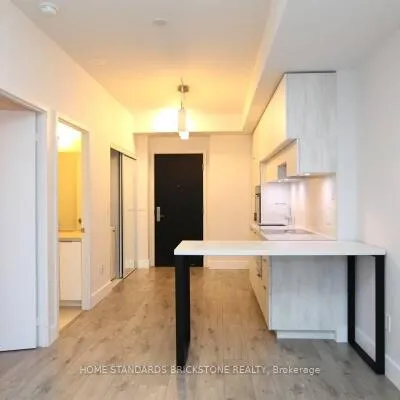 8,&nbsp;Eglinton, Mount Pleasant West, Toronto