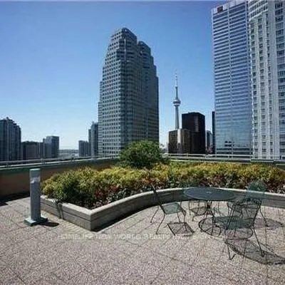 7,&nbsp;King, Church-Yonge Corridor, Toronto