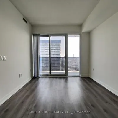 138,&nbsp;Downes, Waterfront Communities C8, Toronto