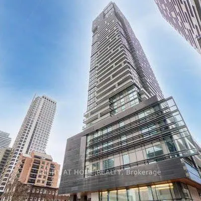 39,&nbsp;Roehampton, Mount Pleasant West, Toronto