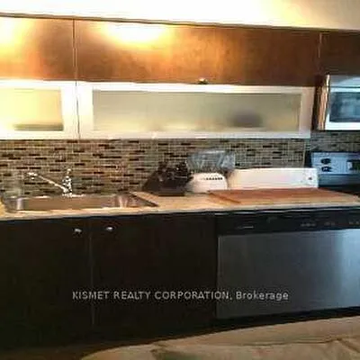100,&nbsp;Western Battery, Niagara, Toronto