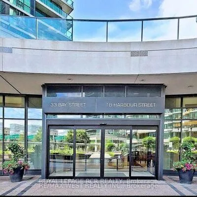 33,&nbsp;Bay, Waterfront Communities C1, Toronto