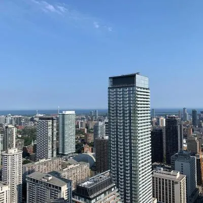 11,&nbsp;Wellesley, Bay Street Corridor, Toronto
