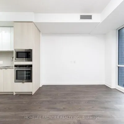 115,&nbsp;Blue Jays, Waterfront Communities C1, Toronto