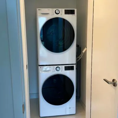 10,&nbsp;Oak, Regent Park, Toronto
